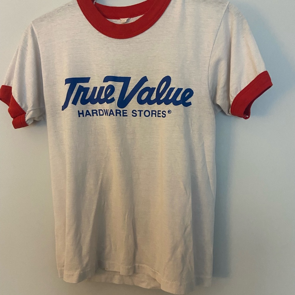 Men's White and Red T-Shirt
